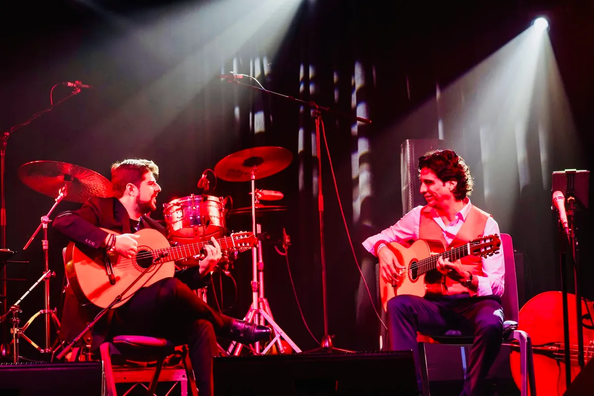 Guitar duet with Manuel Valencia on stage